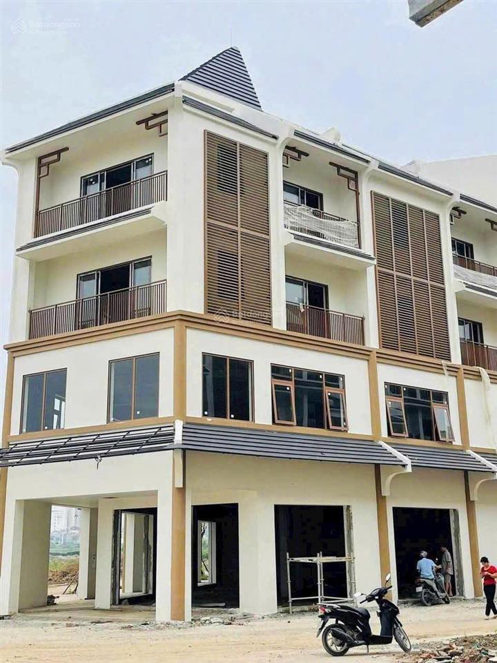 Bán shophouse đường trục chính tại hinode royal park, 100m2 x 5 tầng. giá từ 30 tỷ