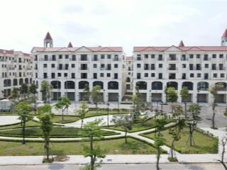 Liền kề hy lạphinode royal park  hướng đông nam. diện tích 100m2 x 5 tầng. đường 17m. giá 16,5 tỷ