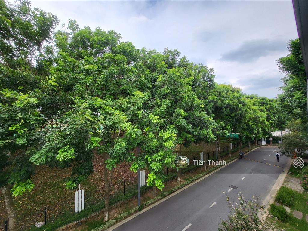 Góc chuyển nhượng bán liền kề 120m2 phân khu evelyne gardens  parkcity hà nội