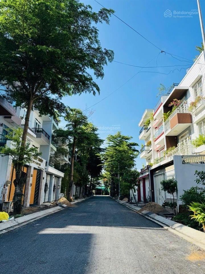 Nhà khu dc hai thành  tên lửa  đường nhựa 10m (7x14m) 4pn ngay aeon mall  giá 11.9 tỷ shr