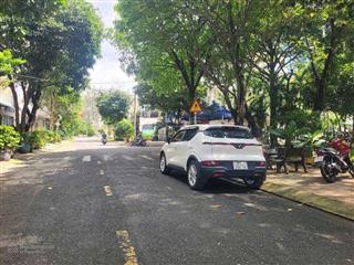 Ao sen  view công viên  có hầm 5 tầng  ngay aeon mall tên lửa (5x20m) 5pn  giá 17.9 tỷ tl