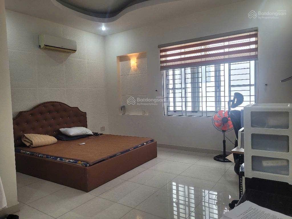 Ao sen  view công viên  có hầm 5 tầng  ngay aeon mall tên lửa (5x20m) 5pn  giá 17.9 tỷ tl