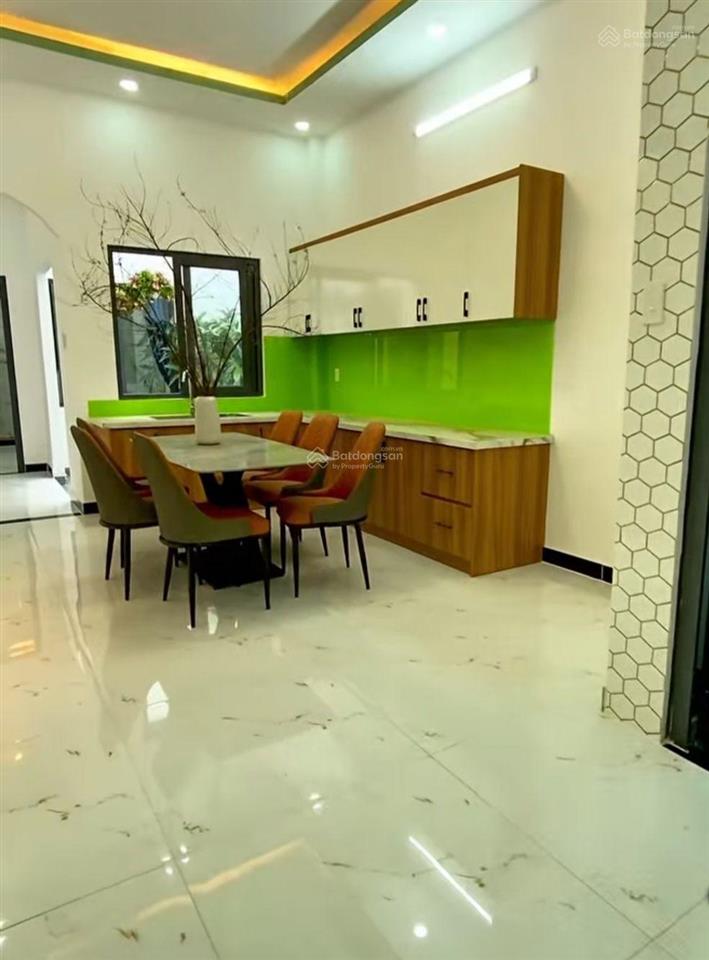 Nhà 4 tầng  ngã tư 4 xã (4x20m)  5pn  hẻm 6m thông hương lộ 2  giáp tân phú  chỉ 7.98tỷ