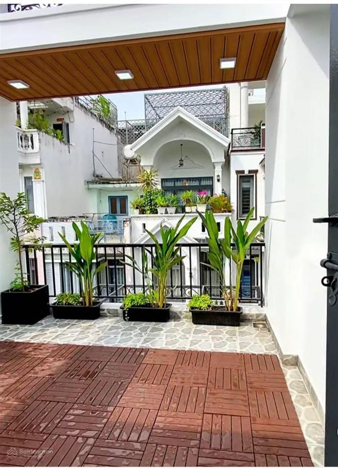 Nhà 4 tầng  ngã tư 4 xã (4x20m)  5pn  hẻm 6m thông hương lộ 2  giáp tân phú  chỉ 7.98tỷ