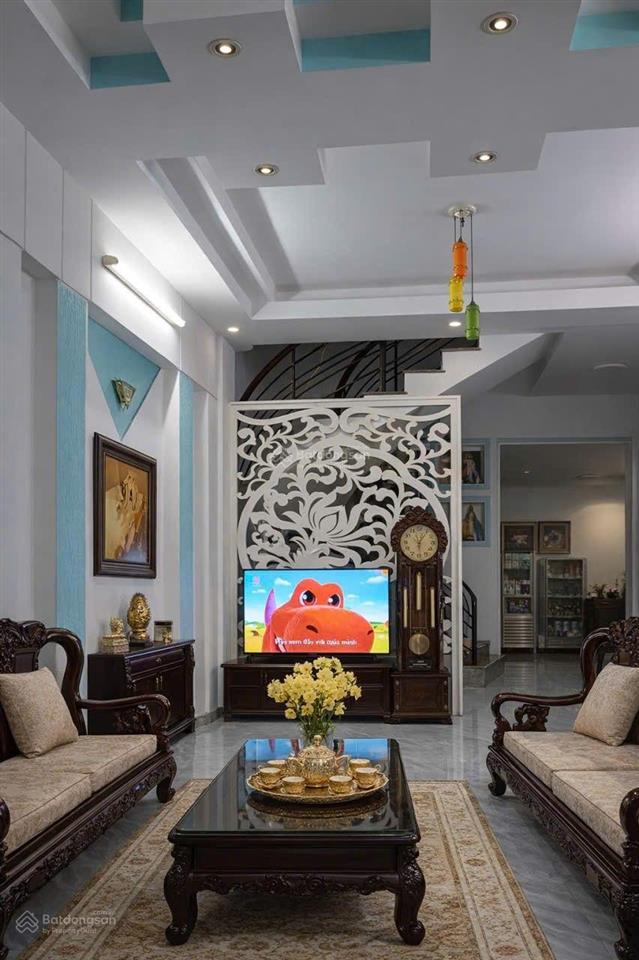 Nhà mt  gần  nhà thờ vành đai & đường số 7  đường 10m (4.5x20m) 4pn  ở và kd  chỉ 13 tỷ (tl)