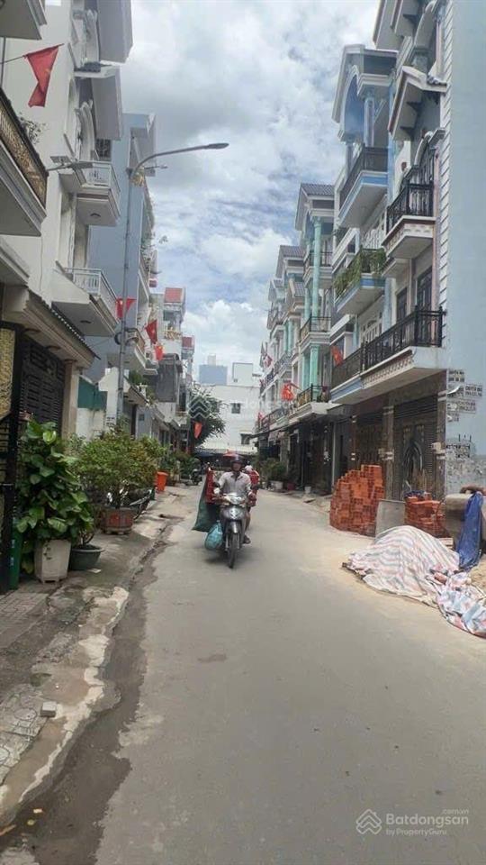 Bình tân  6.5 tỷ  (106m2) đất khu phân lô  bến lội  hẻm xe 6m hơi thông  4x27m 