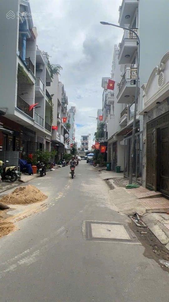 Bình tân  6.5 tỷ  (106m2) đất khu phân lô  bến lội  hẻm xe 6m hơi thông  4x27m 