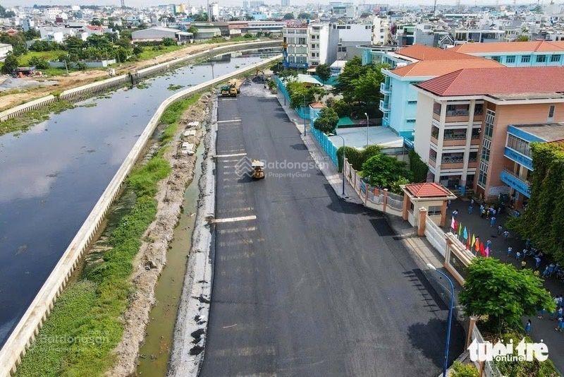Bình tân  6.5 tỷ  (106m2) đất khu phân lô  bến lội  hẻm xe 6m hơi thông  4x27m 