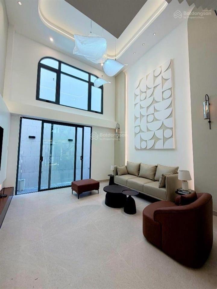 Bình tân  ngay mã mò  60m2 nở hậu  (4.4x14m)  5pn  5 tầng hxh 6m  full nội thất  chỉ 7.39 tỷ