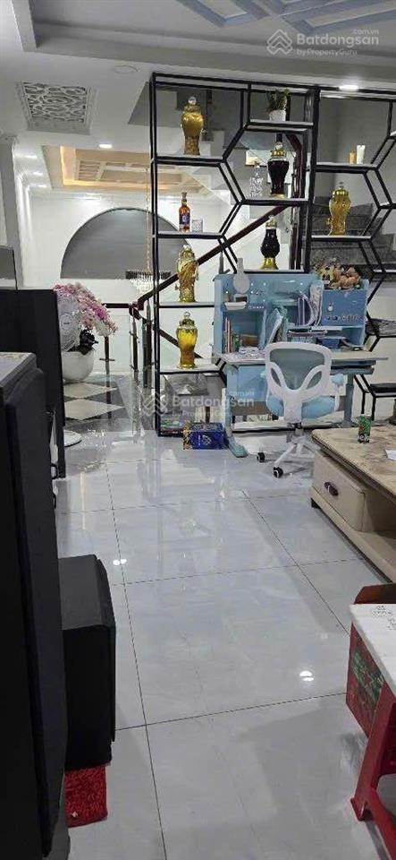 Nhà 5 tầng  an dương vương  (4x17m) 5pn  đường 10m thông võ văn kiệt  chỉ 8.9 tỷ