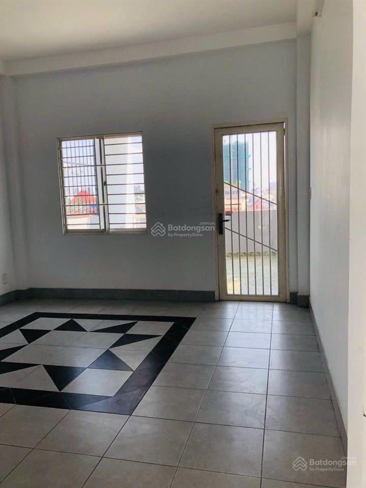 Mặt tiền bà hom  5 tầng (72m2) 7pn  ngay chợ phú lâm  dòng tiền cũ 70tr/tháng  chỉ 25 tỷ shr