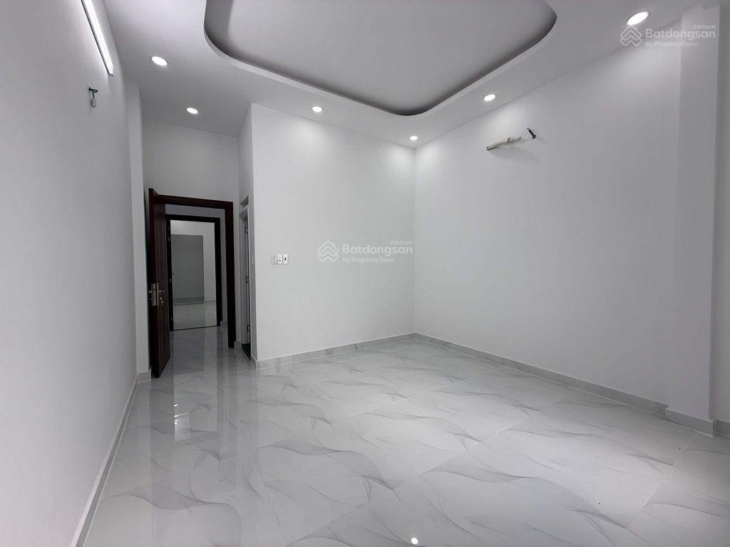 Nhà đẹp bình long  hxh thông  2tâng  (4x14m)  3pn  gần nguyễn sơn  giáp tân phú  chỉ 5.95tỷ