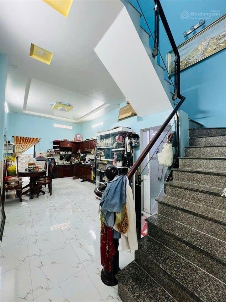 Bình tân  bùi tư toàn  nhà 2 tầng  (4x16m)  2pn  hxt 7m  gần aeon mail tên lửa  chỉ 6.5 t