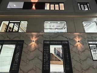 Chiến lược  nhà 5 tầng  (80m2)  5pn  đường 7m thông  funll nội thất  thang máy  giá 11tỷ