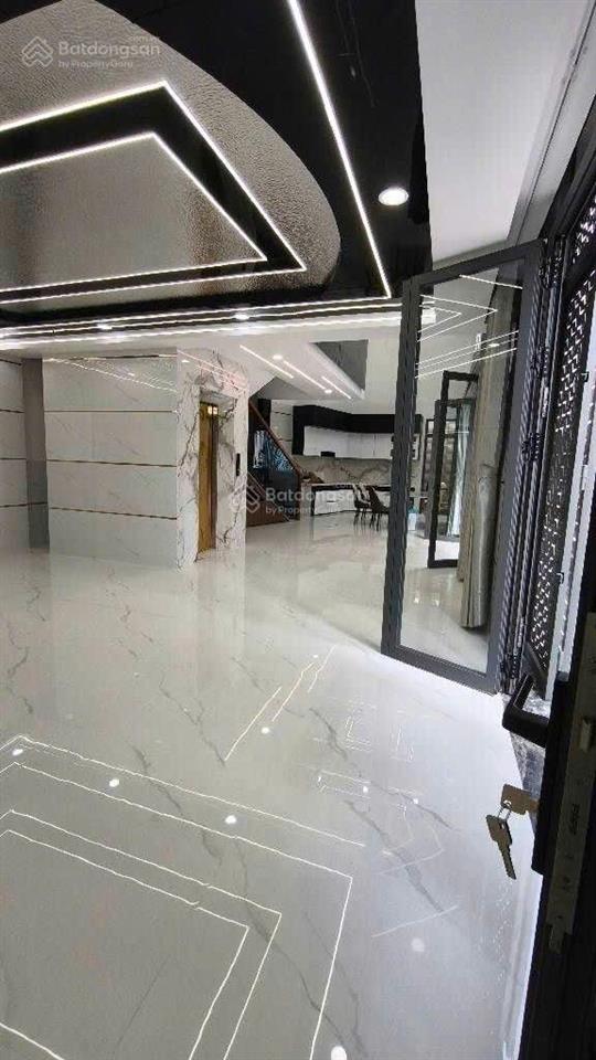 Chiến lược  nhà 5 tầng  (80m2)  5pn  đường 7m thông  funll nội thất  thang máy  giá 11tỷ