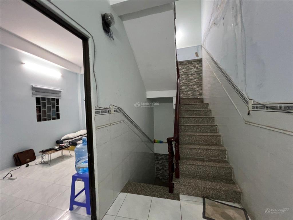 Mặt tiền tây lân  4 tầng  (5.4x12.1m) 8pn có dòng tiền  nở hậu 6m  đường 8m  chỉ 6.1 tỷ