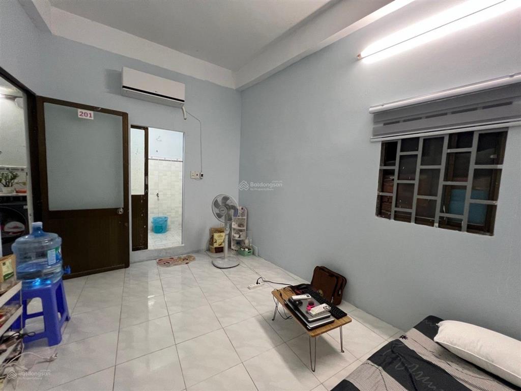Mặt tiền tây lân  4 tầng  (5.4x12.1m) 8pn có dòng tiền  nở hậu 6m  đường 8m  chỉ 6.1 tỷ