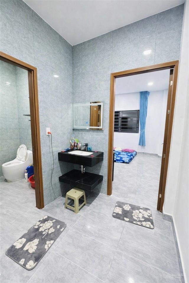 Nhà 4 tầng mới đẹp  (4x20m) 4pn khu tên lửa  gần aeon mail  đường 12m  chỉ 10,79 tỷ