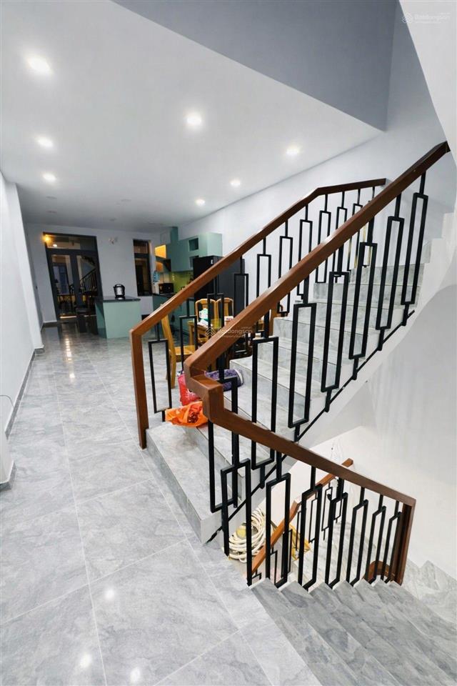 Nhà 4 tầng mới đẹp  (4x20m) 4pn khu tên lửa  gần aeon mail  đường 12m  chỉ 10,79 tỷ