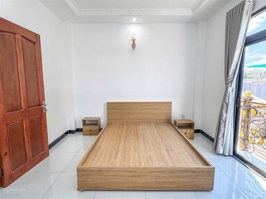 Nhà mới 5 tầng  tỉnh lộ 10  54m (4.4x12m)  6pn  gần aeon bình tân  đường 7m  chỉ 7.2 tỷ