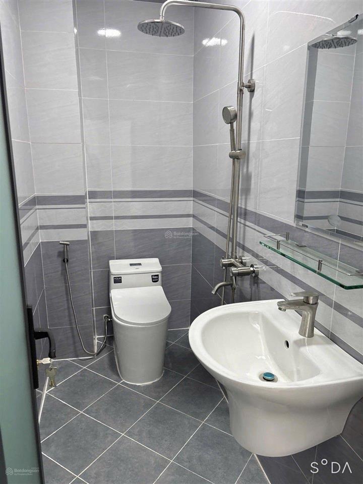 Nhà mới 5 tầng  tỉnh lộ 10  54m (4.4x12m)  6pn  gần aeon bình tân  đường 7m  chỉ 7.2 tỷ