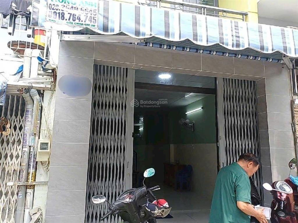 Chỉ 5.5 tỷ  bình tân  (4x15m)  2pn nhà đẹp 2 tầng  hẻm 8m thông  ngay khu tên lửa  sát aeon