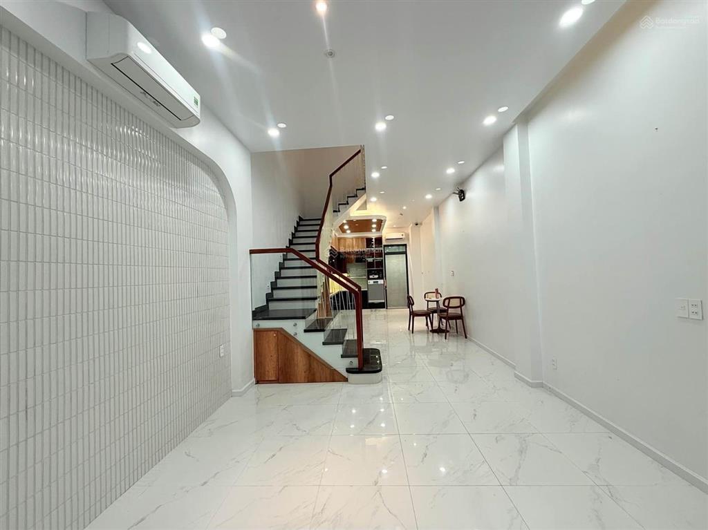 Chỉ 6.74 tỷ  nhà 4 tầng mới lê văn quới  full nội thất  (4x14m)  3pn  hxh 5m  gần bốn xã