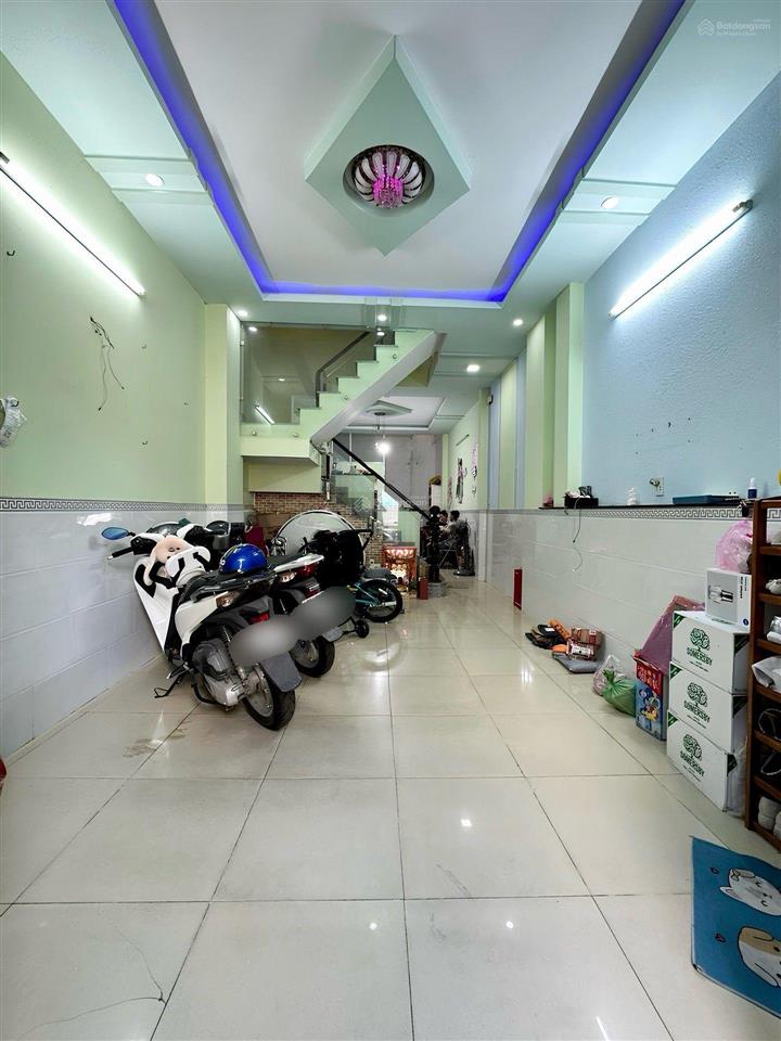 Chỉ 9,6 tỷ  nhà 4 tầng  có dòng tiền 20tr/th  (4x15m) 4pn  đường 8m thông ngay aeon tên lửa
