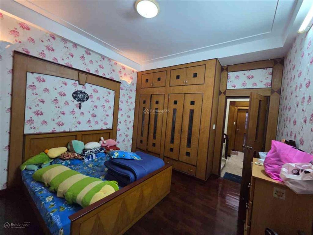 Nhà 5 tầng mới đẹp  kdc tên lửa  mt view công viên  (4x20m)  4pn  gần aeon mall  chỉ 12,3 tỷ