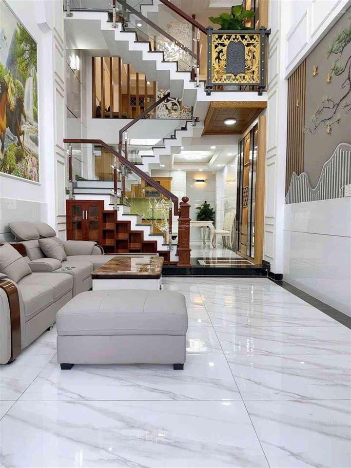 Nhà 5 tầng mới  lê văn quới  (4x18m) 4pn  hxt  gần ngã tư 4 xã  full nội thất  chỉ 8,19 tỷ