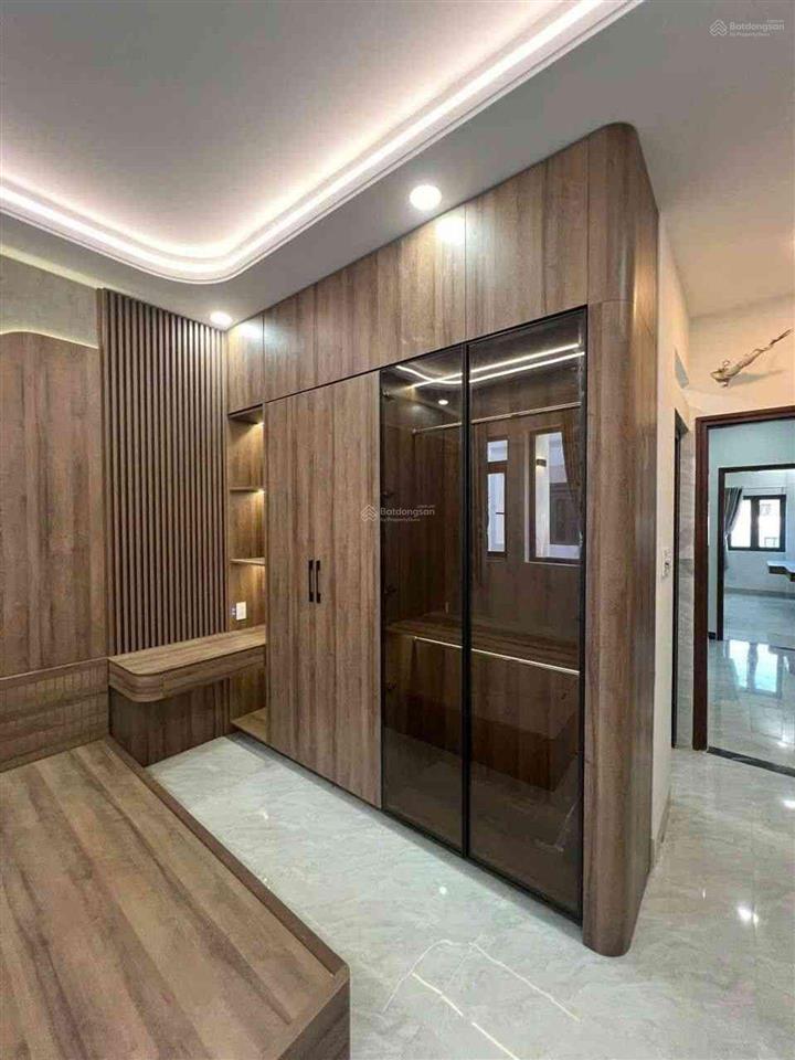 Nhà đẹp lê đình cẩn  thang máy  5 tầng  (4x19m) 4pn  hxh 8m  gần tỉnh lộ 10  chỉ 8.6 tỷ