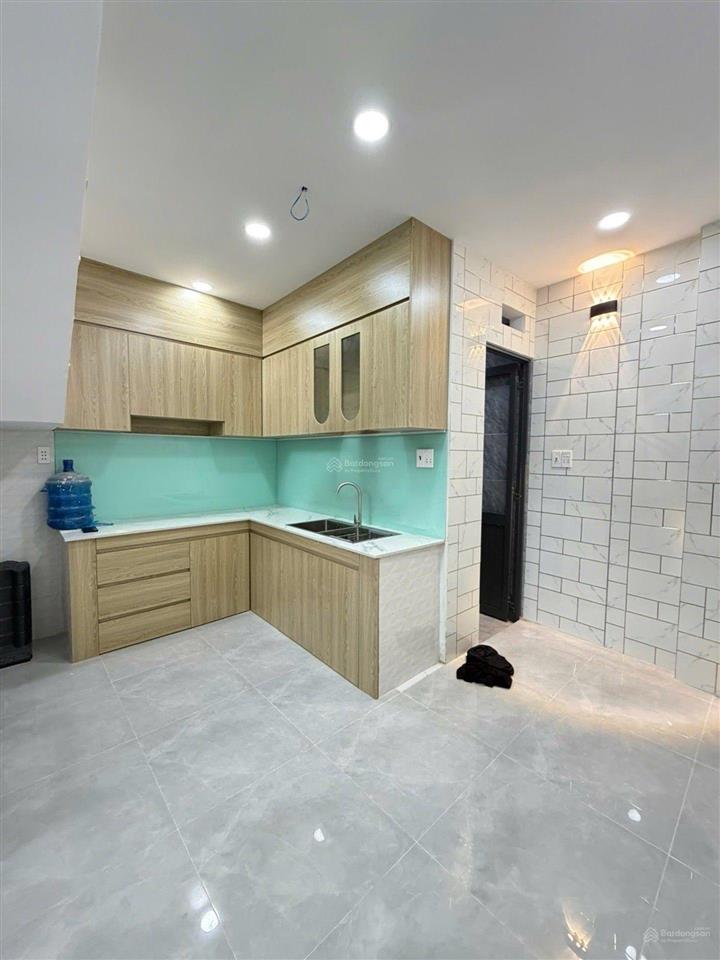 Nhà mới 5 tầng  giáp tân phú & quận 6 (4x9.5m) 4 pn  gần chợ bình trị  aeon bình tân chỉ 5.4 tỷ