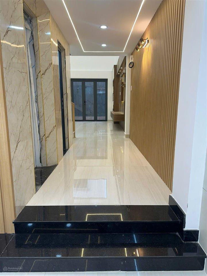 Tây lân  gần hương lộ 2  4 tầng  (4x18m)  4pn  thang máy 450kg  hxh 8m thông  chỉ 7.4 tỷ