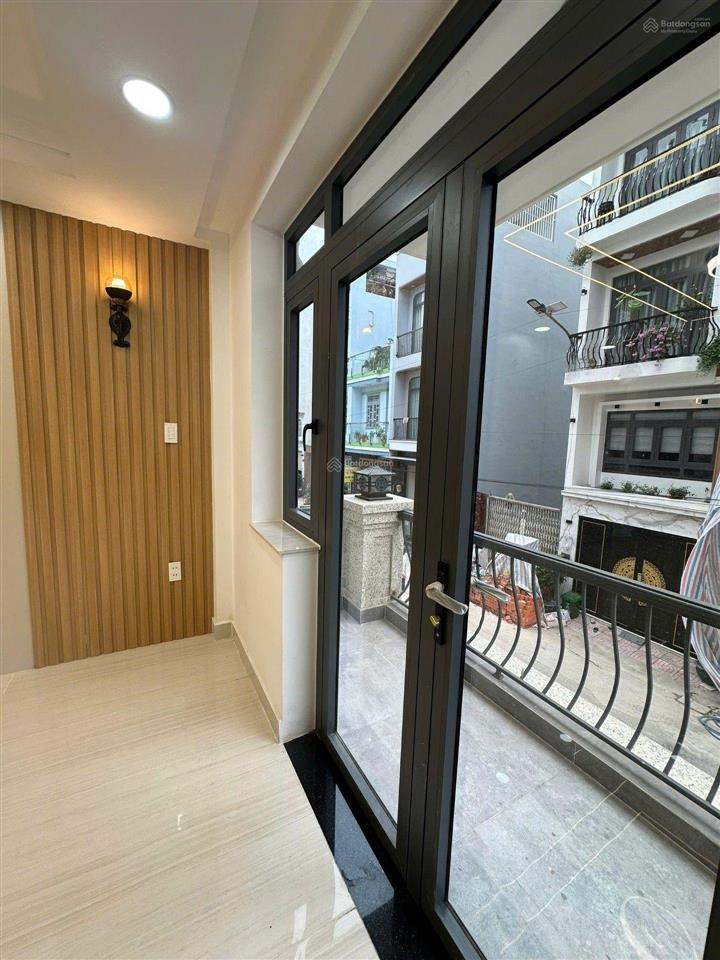 Tây lân  gần hương lộ 2  4 tầng  (4x18m)  4pn  thang máy 450kg  hxh 8m thông  chỉ 7.4 tỷ