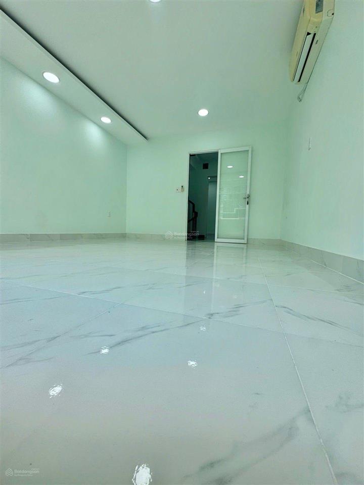 Nhà 3 tầng btct  (4.1x10m)  3pn  hxh 6m  an dương vương  gần tên lửa  giáp q6  chỉ 5.1 tỷ