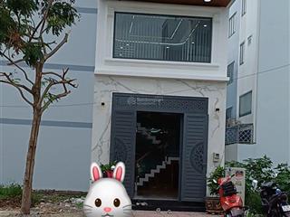 Nhà 5 tầng  tây lân  (4x13m)  4pn  đường 12m  hương lộ 2 nối dài  gần bv  chợ  chỉ 7.29 tỷ