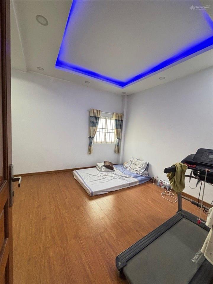 Nhà hẻm ô tô hương lộ 2  (60m2) ngang 5m  4 tầng  hẻm 8m  sát mặt tiền  gần chợ  chỉ7.5 tỷ