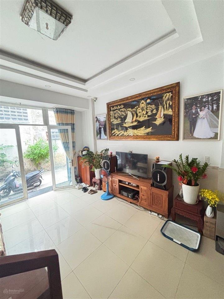 Nhà hẻm ô tô hương lộ 2  (60m2) ngang 5m  4 tầng  hẻm 8m  sát mặt tiền  gần chợ  chỉ7.5 tỷ