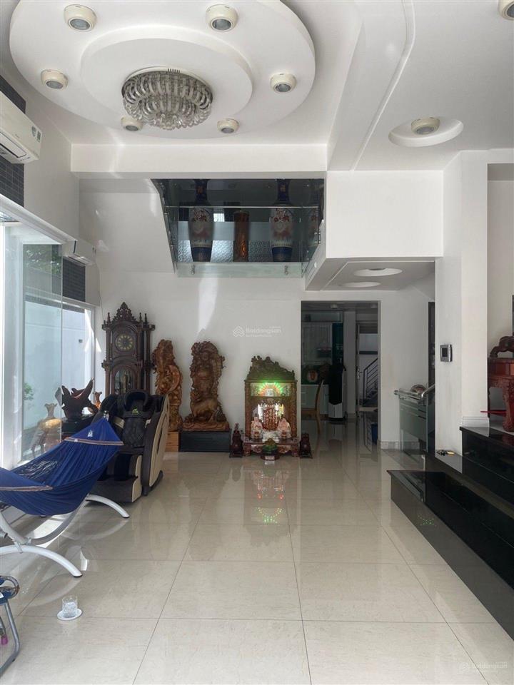 Biệt thự khu tên lửa  ao sen  (10x20m)  4 pn  hầm 3 lầu  sát aeon mail bình tân  giá 28 tỷ
