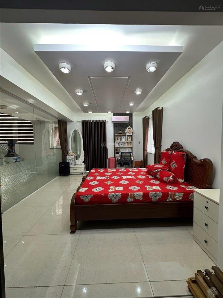 Biệt thự khu tên lửa  ao sen  (10x20m)  4 pn  hầm 3 lầu  sát aeon mail bình tân  giá 28 tỷ