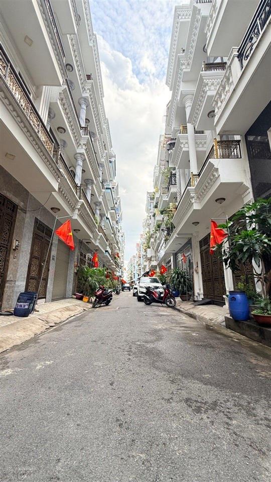 Bến lội  nhà 4 tầng  ngang 5,7m  6pn  khu dân cư đồng bộ  cạnh kênh tham lương  chỉ 6.1 tỷ