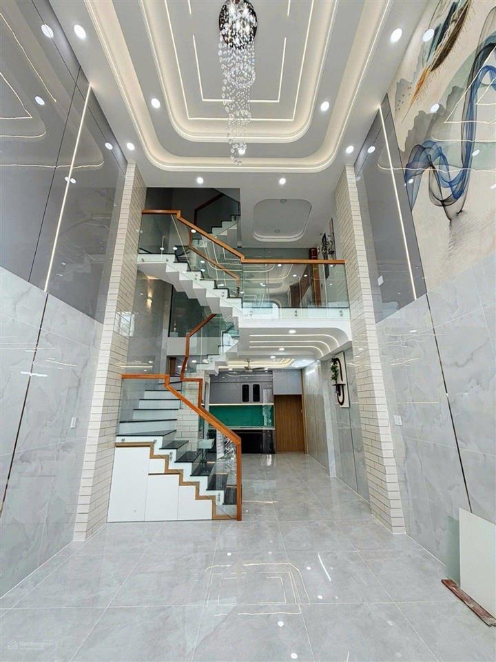 Tỉnh lộ 10  siêu phẩm nhà mới  sát tên lửa  5 tầng (4.5x12m) 5pn  hẻm 5m thông  chỉ 7.2 tỷ