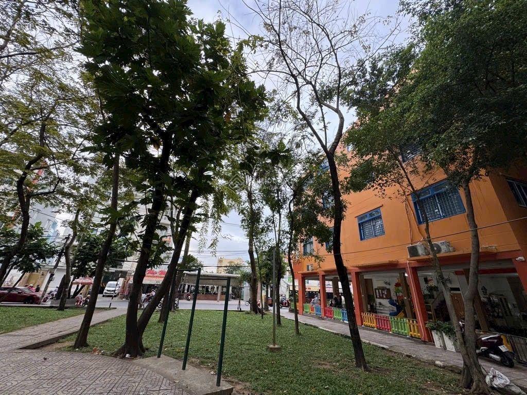 Lô góc mt view công viên  hiếm có tại khu tên lửa  nhà 4 tầng  160m2  (8x20m) 4pn  giá 28 tỷ