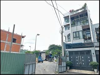 Bán lô đất đẹp  ngang 4.2 x 20m, thích hợp xây chdv, ở  bùi văn ba quận 7  chỉ 9 tỷ hơn (tlcc)