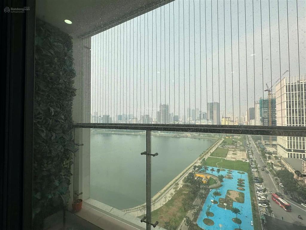 Bán căn hộ 3 ngủ sáng tầng trung hướng mát view hồ điều hòa