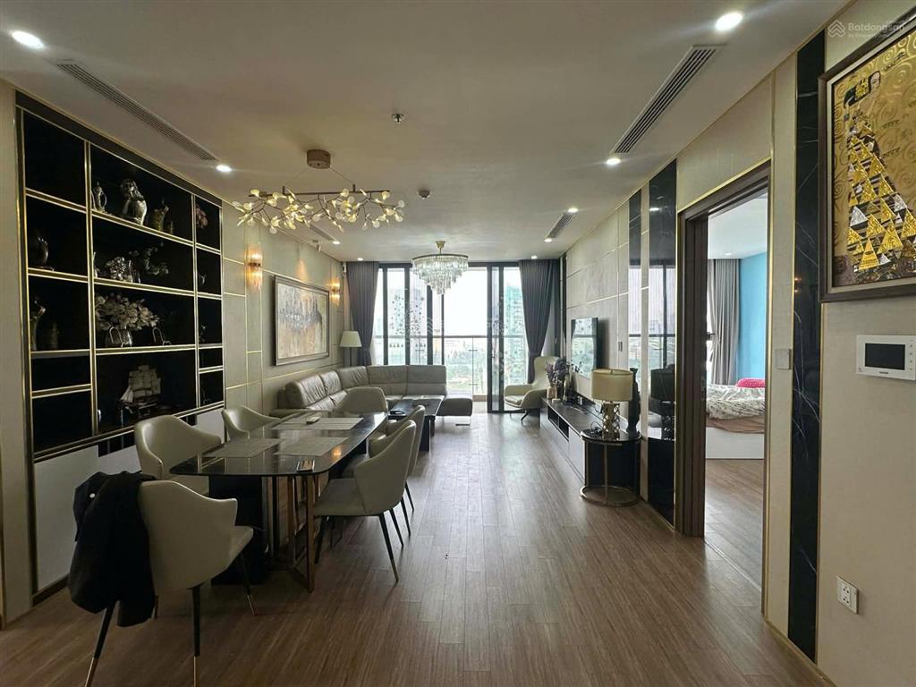 Bán căn hộ 3 ngủ sáng tầng trung hướng mát view hồ điều hòa