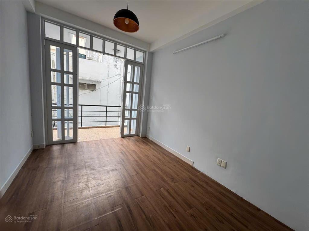 Chính chủ bán nhà đường nam kỳ khởi nghĩa, hẻm xe du lịch 16 chỗ vào, biệt thự, văn phòng
