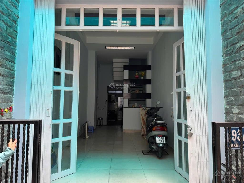 Chính chủ bán nhà đường nam kỳ khởi nghĩa, hẻm xe du lịch 16 chỗ vào, biệt thự, văn phòng