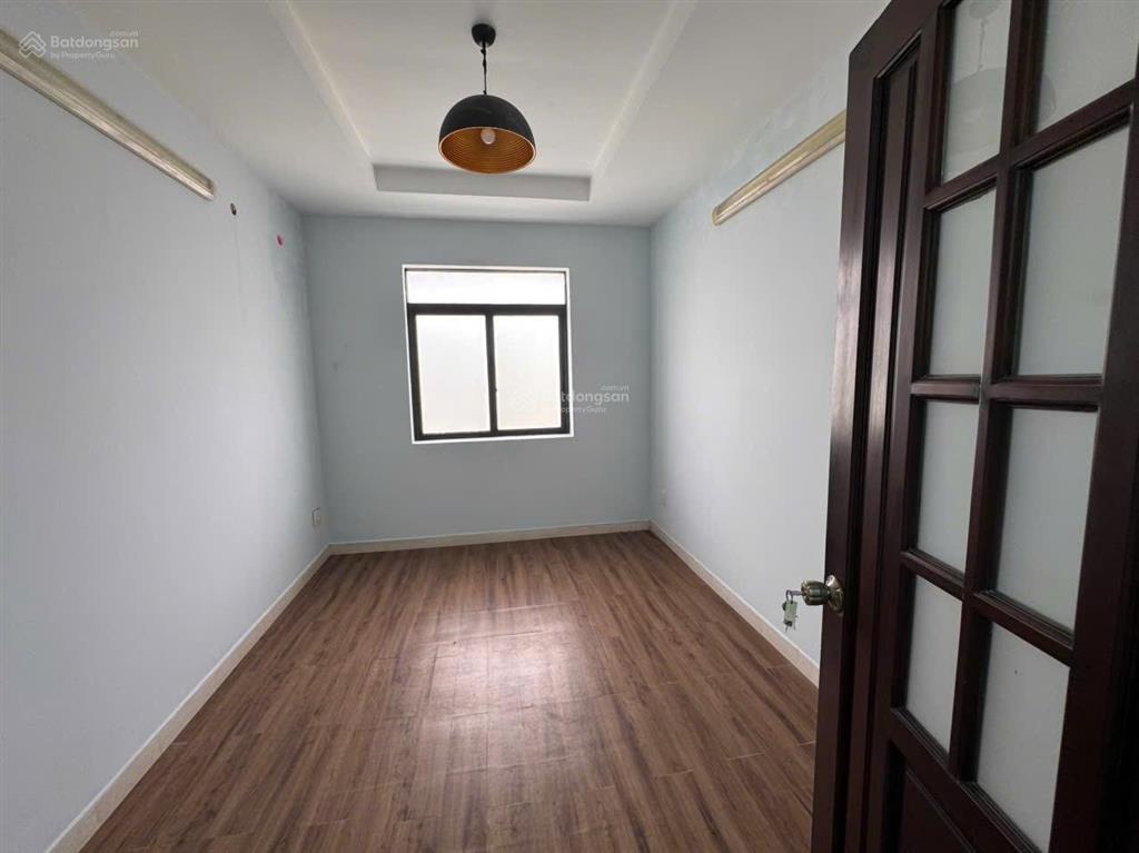Chính chủ bán nhà đường nam kỳ khởi nghĩa, hẻm xe du lịch 16 chỗ vào, biệt thự, văn phòng