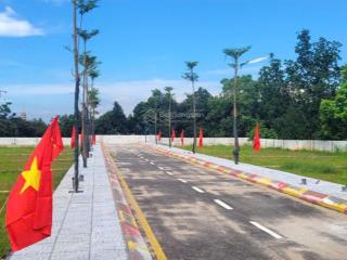 Bán đất tại hoà lạc cạnh quốc lộ 21a